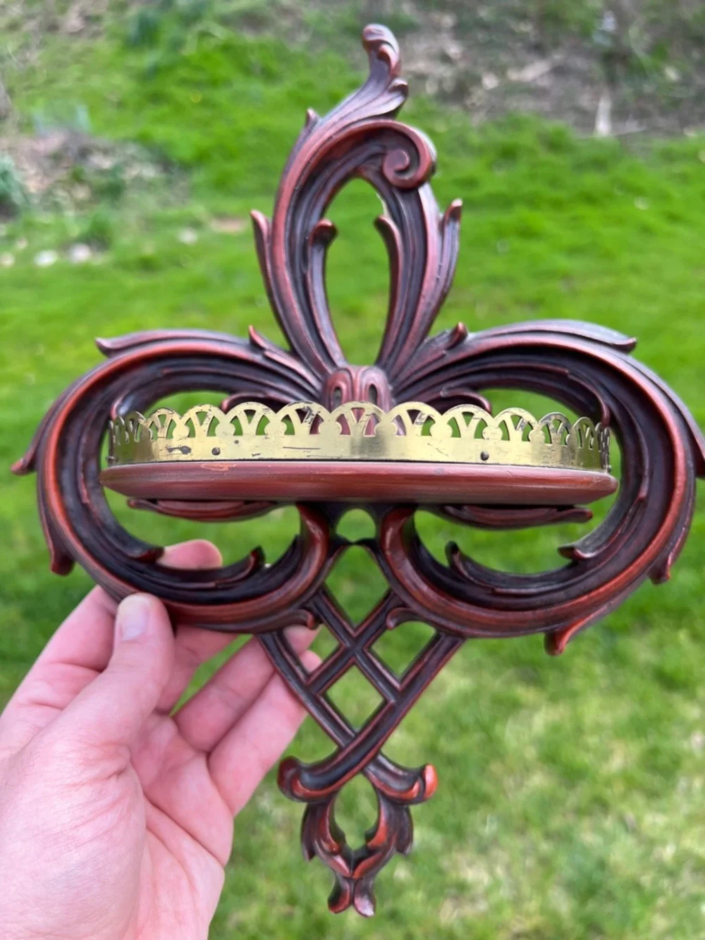 Vintage Durawood USA Ornate Wood Style Fleur-de-Lis Wall Shelf with Brass Edge